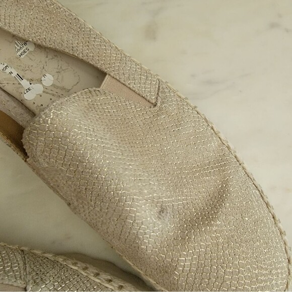 NWOT The Flexx flat gold shoes - Picture 4 of 4